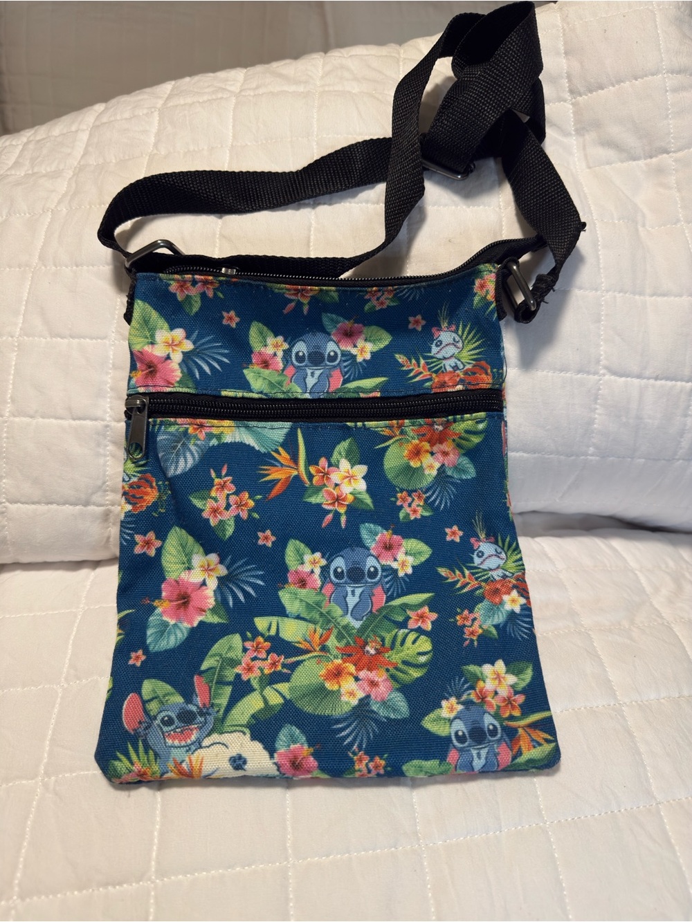 Disney Loungefly Stitch Tropical Floral Crossbody Bag
